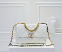 Load image into Gallery viewer, CC1074 CHANEL 19 Handbag / Small/Medium
