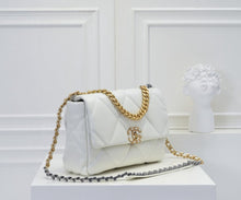 Load image into Gallery viewer, CC1074 CHANEL 19 Handbag / Small/Medium

