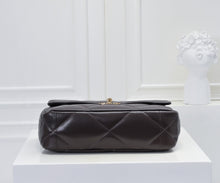 Load image into Gallery viewer, CC1075 CHANEL 19 Handbag / Small/Medium
