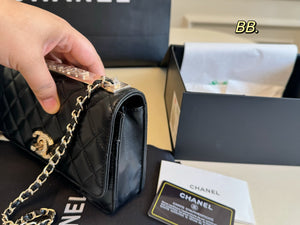 CC1193 Wallet on Chain / 4.8 x 7.6 x 1.4in