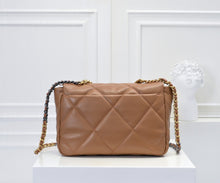Load image into Gallery viewer, CC1076 CHANEL 19 Handbag / Small/Medium

