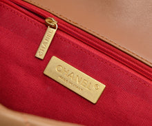 Load image into Gallery viewer, CC1076 CHANEL 19 Handbag / Small/Medium
