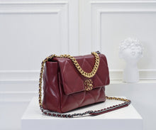 Load image into Gallery viewer, CC1077 CHANEL 19 Handbag / Small/Medium
