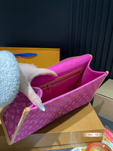 Load image into Gallery viewer, LB1213 Messenger Bag / 15x9.8x2.7inch
