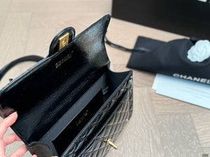 CC1194 Backpack / 7.1 x 9.1 x 2.4in