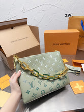 Load image into Gallery viewer, LB866 Coussin MM / 10.2 x 9.4 x 4.7 inches
