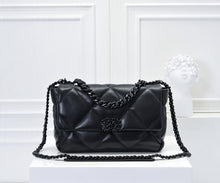 Load image into Gallery viewer, CC1079 CHANEL 19 Handbag / Small/Medium
