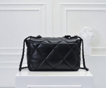 Load image into Gallery viewer, CC1079 CHANEL 19 Handbag / Small/Medium
