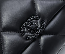 Load image into Gallery viewer, CC1079 CHANEL 19 Handbag / Small/Medium
