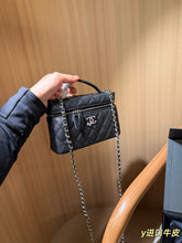 Load image into Gallery viewer, CC1399 Chanel 25C LP Box Bag / 19 x 12 x 5 cm
