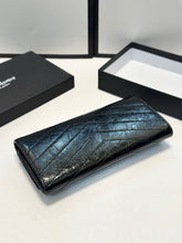 Load image into Gallery viewer, YSK323 Large Flap Wallet / 7.5 x 4.3 x 1 INCHES
