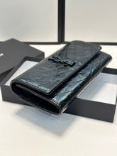Load image into Gallery viewer, YSK323 Large Flap Wallet / 7.5 x 4.3 x 1 INCHES
