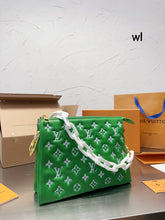 Load image into Gallery viewer, LB869 Coussin PM / 10.2 x 7.9 x 4.7 inches
