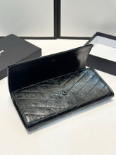 Load image into Gallery viewer, YSK323 Large Flap Wallet / 7.5 x 4.3 x 1 INCHES
