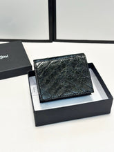 Load image into Gallery viewer, YSK324 Compact Wallet / 4.7 x 3.9 x 1.6 inches
