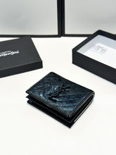 Load image into Gallery viewer, YSK324 Compact Wallet / 4.7 x 3.9 x 1.6 inches
