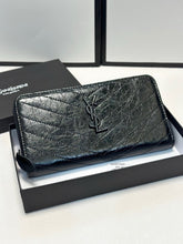 Load image into Gallery viewer, YSK325 Large Zip Wallet / 7.5 x 4.3 x 1 INCHES

