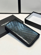 Load image into Gallery viewer, YSK325 Large Zip Wallet / 7.5 x 4.3 x 1 INCHES
