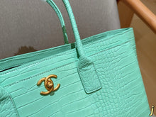 Load image into Gallery viewer, CC1402 Chanel 26S Crocodile-Embossed Tote Bag / 38 x 24 x 13 cm
