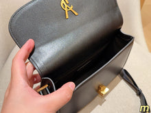Load image into Gallery viewer, YSK464 Saint Laurent Solferino Shoulder Bag / 24 x 15 x 8 cm
