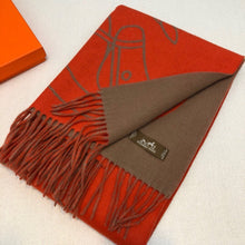 Load image into Gallery viewer, CLTH354 H Casaque Entrelacs Equestres Scarf / 40x195cm
