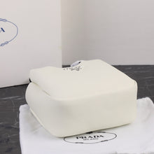 Load image into Gallery viewer, PD295 Leather Mini Bag / 7.1x6.1x3.9inch
