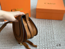 Load image into Gallery viewer, CLE019 Chloe Marcie Saddle Bag / Grained Calfskin / Small (19x14 cm)
