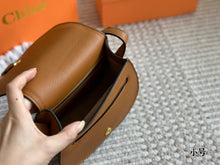 Load image into Gallery viewer, CLE019 Chloe Marcie Saddle Bag / Grained Calfskin / Small (19x14 cm)
