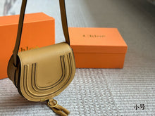 Load image into Gallery viewer, CLE019 Chloe Marcie Saddle Bag / Grained Calfskin / Small (19x14 cm)
