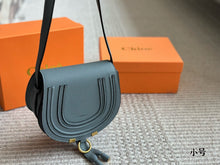 Load image into Gallery viewer, CLE019 Chloe Marcie Saddle Bag / Grained Calfskin / Small (19x14 cm)
