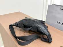 Load image into Gallery viewer, BCG073 Balenciaga ARMY Large Waist Bag / 24x17 cm
