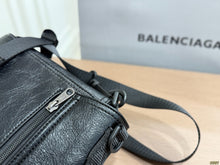 Load image into Gallery viewer, BCG074 Balenciaga ARMY Messenger Bag / 24x17 cm
