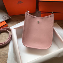 Load image into Gallery viewer, HM090 Mini Evelyn / 7x6.3x2inch
