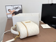 Load image into Gallery viewer, YSK465 YSL Mini Gaby Box Bag / 18 x 11 cm
