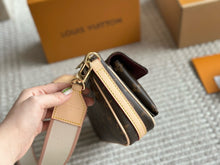 Load image into Gallery viewer, LB988 Vivacité / 9.8 x 5.9 x 3.1 inches
