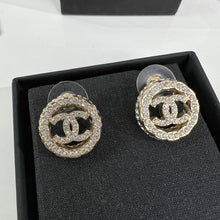 Load image into Gallery viewer, JW743 CC Earrings
