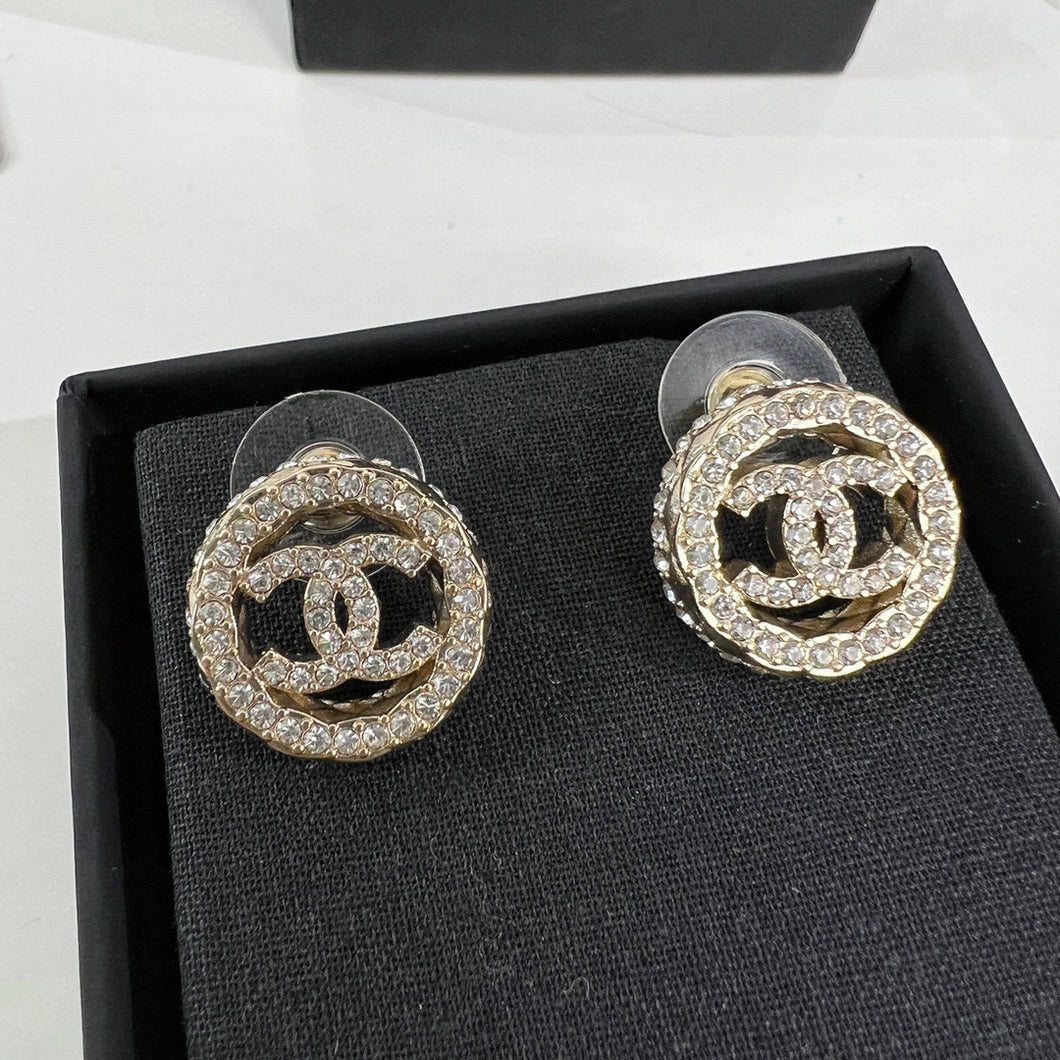 JW743 CC Earrings