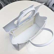 Load image into Gallery viewer, GY058 Saïgon Tote Bag / 13.4x6.3x9.8inch
