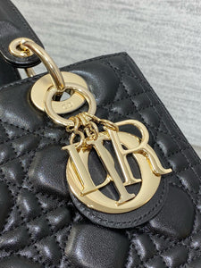 DR432 Medium Lady Dior Bag / HIGHEST QUALITY VERSION /  9.5x8.5x4.5inches