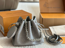 Load image into Gallery viewer, LB951 Bella / 7.5 x 8.7 x 5.5inches
