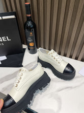 Load image into Gallery viewer, SE1203 CC Lace-Up Shoes
