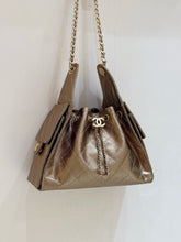 Load image into Gallery viewer, CC1145 CHANEL 25 Small Handbag / 11.8 x 10.2 x 5.5in / HIGHEST QUALITY VERSION
