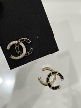 Load image into Gallery viewer, JW1005 CHANEL Stud Earrings

