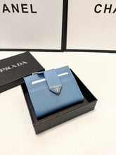 Load image into Gallery viewer, PD278 Small Leather Wallet / 3.9x3.1inch
