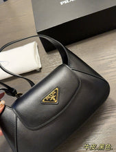 Load image into Gallery viewer, PD293 Small Leather Shoulder Bag / 9.8x5.9inch
