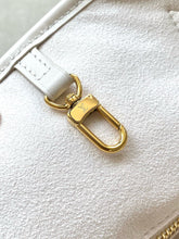 Load image into Gallery viewer, LB1048 Neverfull MM / HIGHEST QUALITY VERSION / 12.2 x 11 x 5.5 inches
