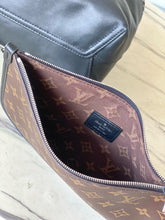 Load image into Gallery viewer, LB1047 Atlantis MM / HIGHEST QUALITY VERSION / 11.8 x 16.1 x 4.3 inches
