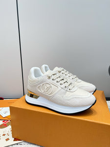 SE1728 LV Neo Run Away Sneaker / Size5-11