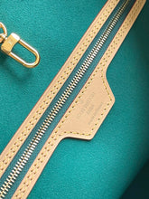 Load image into Gallery viewer, LB1046 Neverfull MM / HIGHEST QUALITY VERSION / 12.2 x 11 x 5.5 inches
