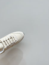 Load image into Gallery viewer, SE1728 LV Neo Run Away Sneaker / Size5-11
